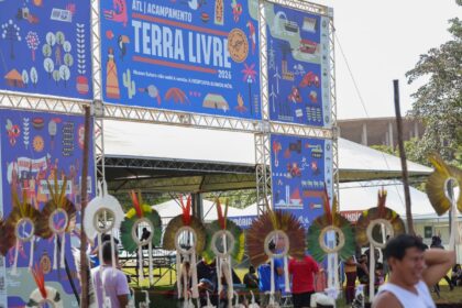indigenas-pedem-territorios-livres-da-exploracao-de-petroleo