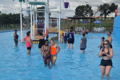 estudantes-da-apae-de-bataguassu-participam-de-visita-especial-ao-parque-aquatico-municipal-guassu