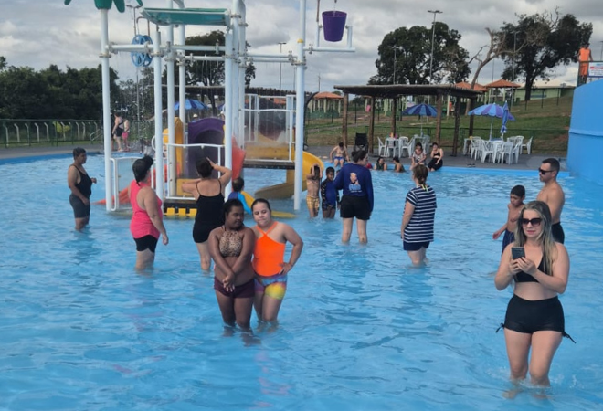 estudantes-da-apae-de-bataguassu-participam-de-visita-especial-ao-parque-aquatico-municipal-guassu