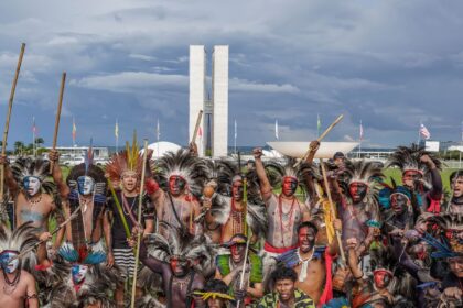 indigenas-levam-a-itamaraty-proposta-de-areas-livres-de-petroleo-e-gas