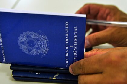 pesquisa-revela-que-brasileiro-prefere-emprego-com-carteira-assinada