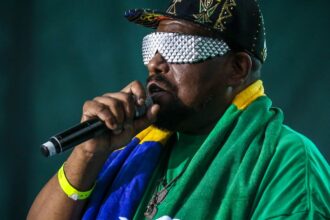 morre-afrika-bambaataa,-pioneiro-do-hip-hop-e-da-cultura-negra-mundial