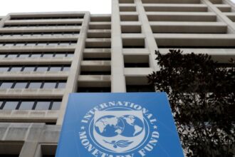 fmi-corta-previsao-para-economia-global,-mas-eleva-pib-do-brasil