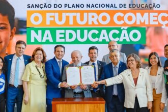 plano-nacional-de-educacao-e-marco-para-o-pais,-dizem-especialistas