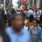 abono-salarial-comeca-a-ser-pago-para-nascidos-em-marco-e-abril