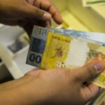governo-propoe-salario-minimo-de-r$-1.717-em-2027