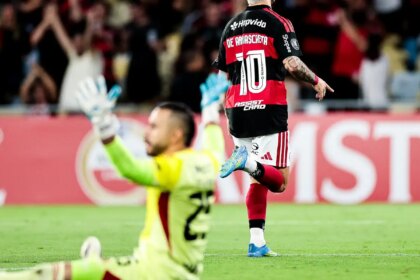 flamengo-goleia-independiente-medellin-por-4-a-1-na-copa-libertadores