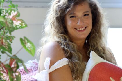 cantora-alice-caymmi-lanca-album-em-homenagem-ao-avo