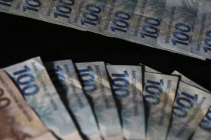 divida-publica-federal-cai-2,34%-em-marco-e-volta-aos-r$-8,6-trilhoes