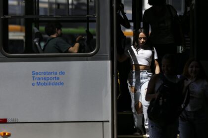 onibus-urbanos-do-rio-terao-orientacoes-de-combate-ao-assedio