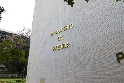 reforma-tributaria:-governo-regulamenta-cobranca-da-cbs-e-do-ibs