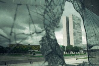 documentarios-de-brasil-e-paraguai-pautam-democracia-no-premio-platino