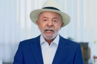 lula-anuncia-novo-desenrola-para-quem-ganha-ate-r$-8,1-mil