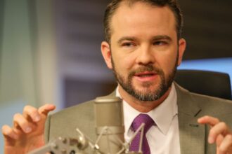 produtividade-permite-reduzir-jornada-sem-cortar-salario,-diz-durigan