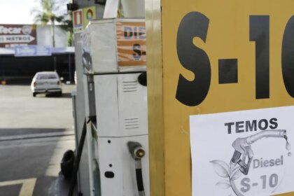 importacoes-de-diesel-da-russia-e-eua-aumentam-com-fechamento-de-ormuz