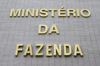 cmn-adia-bloqueio-ambiental-no-credito-rural-para-2027