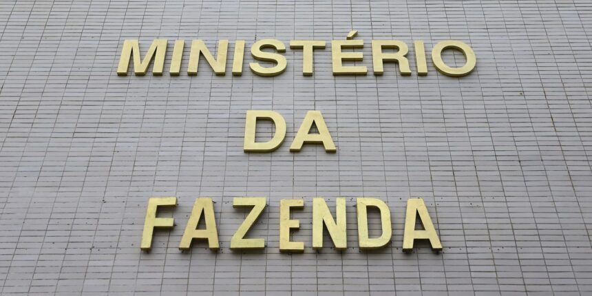 cmn-adia-bloqueio-ambiental-no-credito-rural-para-2027