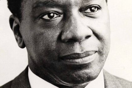 com-milton-santos,-fliaraxa-coloca-a-literatura-no-centro-do-mundo