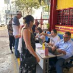 com-atendimento-a-motoristas-e-pedestres,-drive-thru-da-vacinacao-registra-cerca-de-4-mil-doses-aplicadas