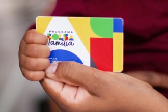 caixa-paga-bolsa-familia-a-beneficiarios-com-nis-de-final-9