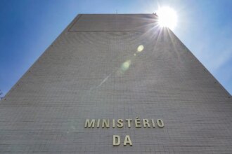 brasil-rebate-eua-e-chama-investigacao-comercial-de-ingerencia