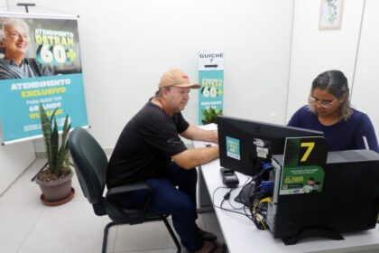 guiche-60+-aproxima-pessoas-idosas-do-mundo-digital-e-garante-acesso-aos-servicos-do-detran-ms