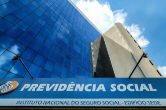 pf-indicia-careca-do-inss-e-mais-47-por-esquema-de-descontos-ilegais