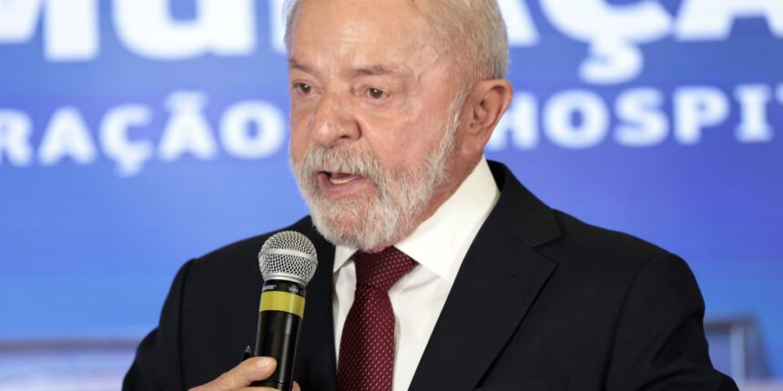 lula-liga-para-trump-e-diz-que-alegacoes-para-tarifaco-sao-infundadas
